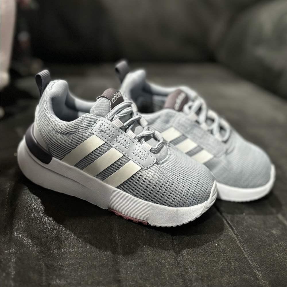 adidas Racer TR 21